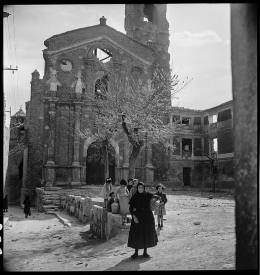 Belchite en 1941, foto de Thérèse Boney